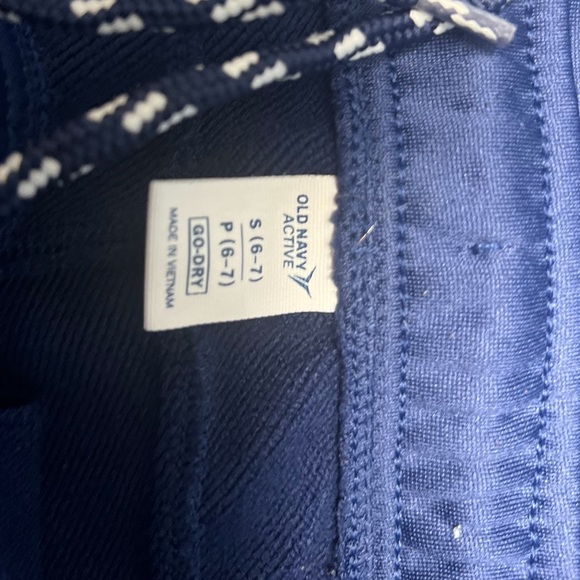 Old Navy Active Navy blue pants, Boys size small 6-7 - Picture 4 of 4
